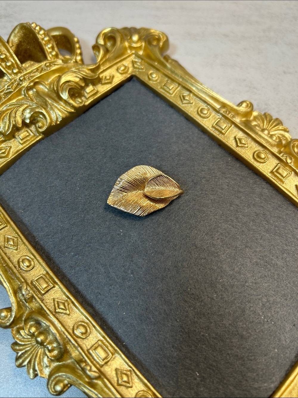 Vintage Amway Gold Leaf Brooch